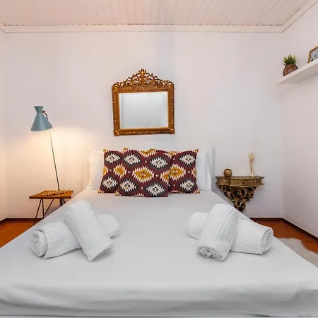 Charming Liberty Terrace Flat * Lisboa