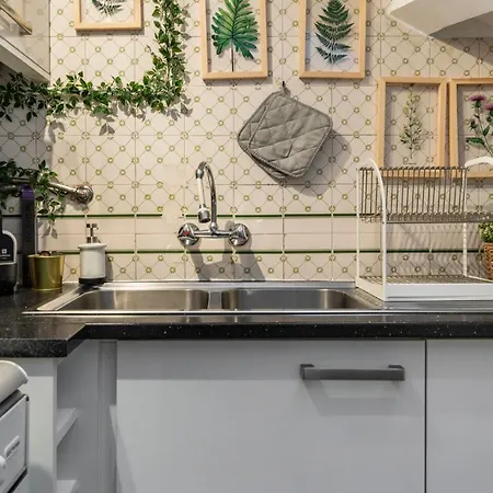 Charming Liberty Terrace Flat * Lisboa