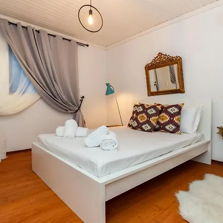 아파트 Charming Liberty Terrace Flat